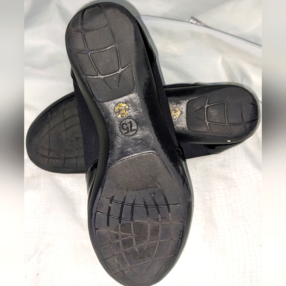 East 5th EF Evard Women's Slip on Shoes - Picture 8 of 10